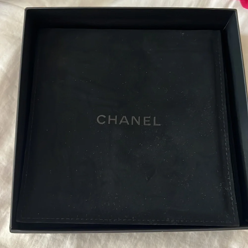 Chanel Necklace - Picture 15 of 16